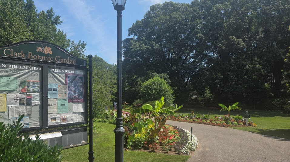 Clark Botanic Gardens, United States